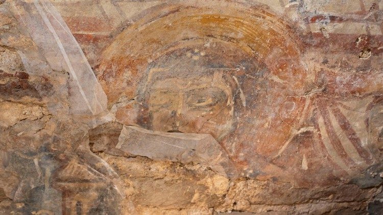 V <em>Benetkah</em> pod mozaiki našli <strong>starodavne freske</strong>