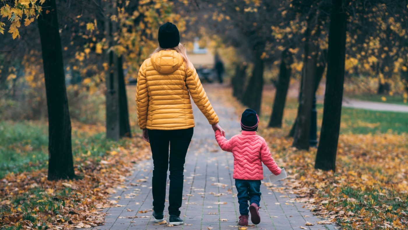 ponudi roko krzysztof-kowalik-Cc1RmGnf20E-unsplash (1) Papež: <strong>»Ponudi svojo roko revežu.«</strong> Jezus pravi: <em>»Veš, ta revež sem jaz.« </em>