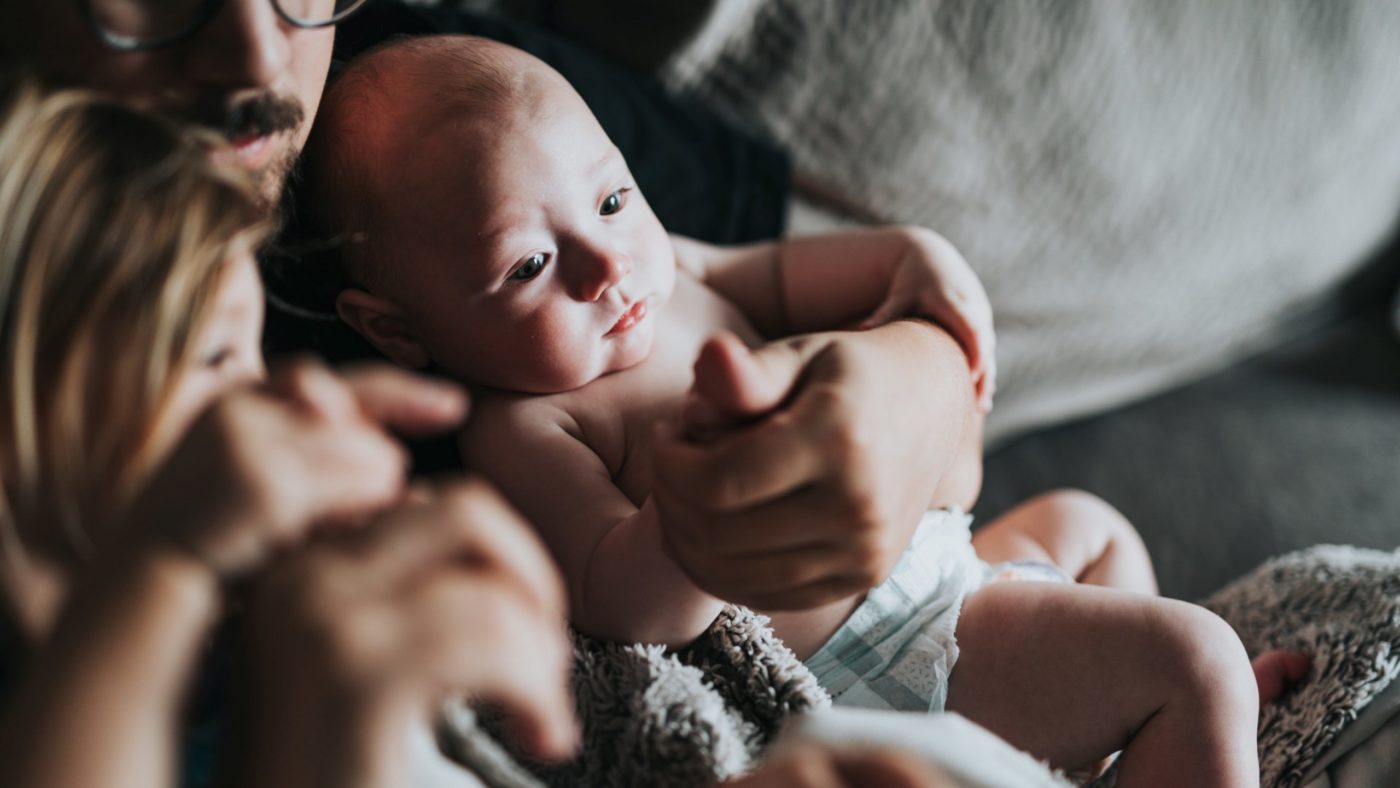 nathan-dumlao-y86bQFE4pM8-unsplash družina Papež napovedal, da se <em>19. marca 2021</em> začne <strong>Leto družine</strong> Amoris Laetitia