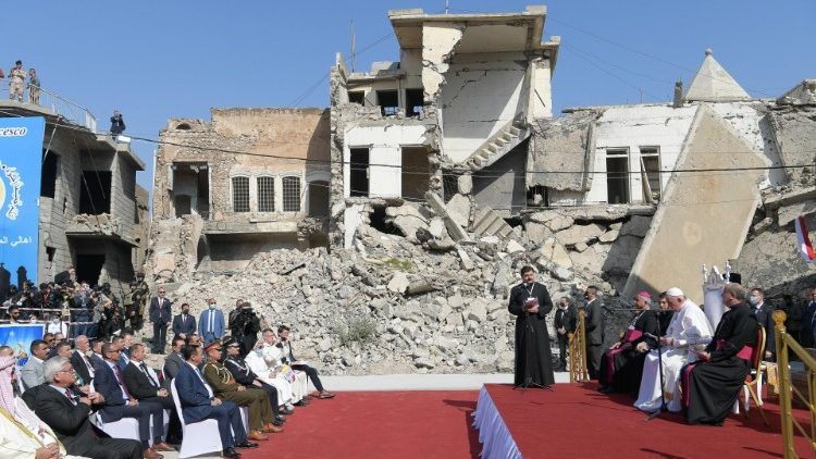 Papež pri<strong> katehezi</strong>: <EM>Iraški narod ima pravico živeti v miru</EM>
