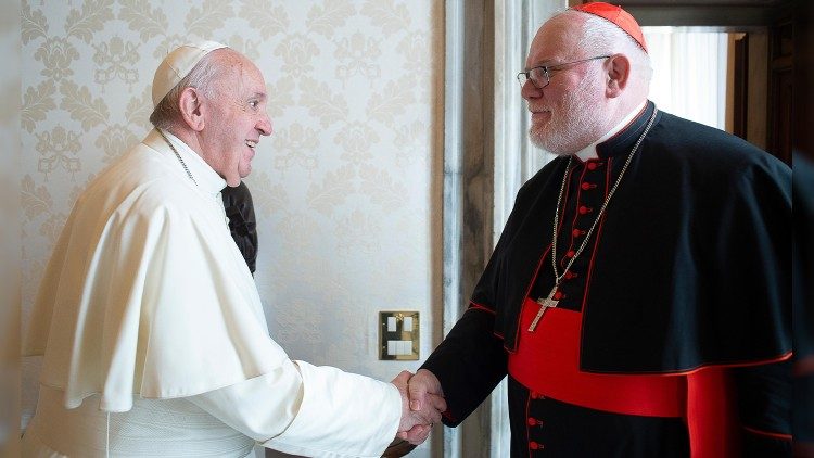 Papež Frančišek ni sprejel <strong>odstopa </strong>kardinala<em> Reinharda Marxa</em>