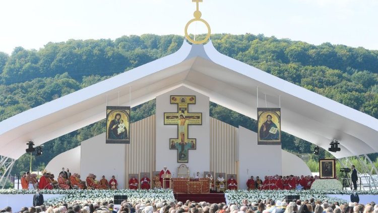 Sveti oče v Prešovu: <strong>Krščanstvo brez križa</strong> je <em>posvetno in nerodovitno</em>