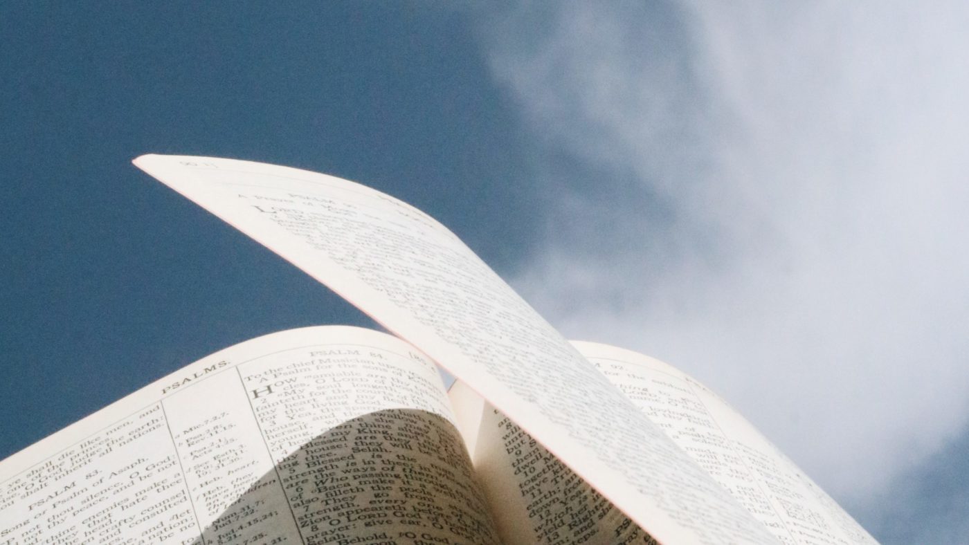 jessica-delp-c7YYeMemTzw-unsplash Papež Frančišek: Vsakdo od nas lahko postane <strong>živeči prevod</strong> <em>edine Besede</em>