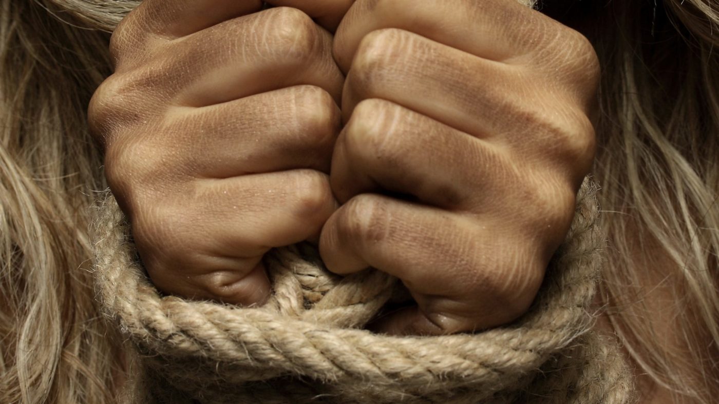 engin-akyurt-l1clu1ZKjSw-unsplash Papež Frančišek o <strong>trgovini z ljudmi</strong>: Moški in ženske <EM>skupaj proti izkoriščanju</EM>
