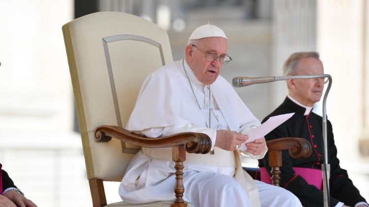 Papež: <strong>Ukrajinskega žita</strong> naj se ne uporablja <em>kot vojnega orožja</em>!