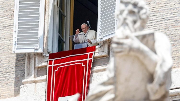 Papež Frančišek: Znam <strong>sprejemati brate in sestre</strong> <em>kot preroški dar?</em>