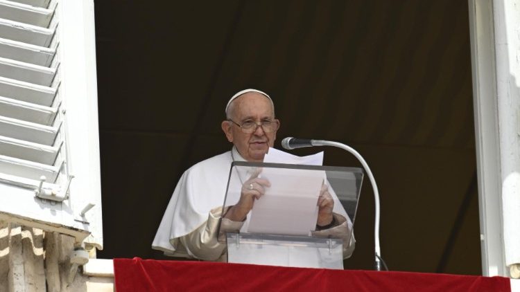 Papež Frančišek: <strong>Izven odpuščanja dejansko ni upanja,</strong> <em>izven odpuščanja ni miru</em>