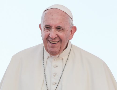 Papež Frančišek: Ljubezen odpira poti miru, neguje se predvsem v tišini