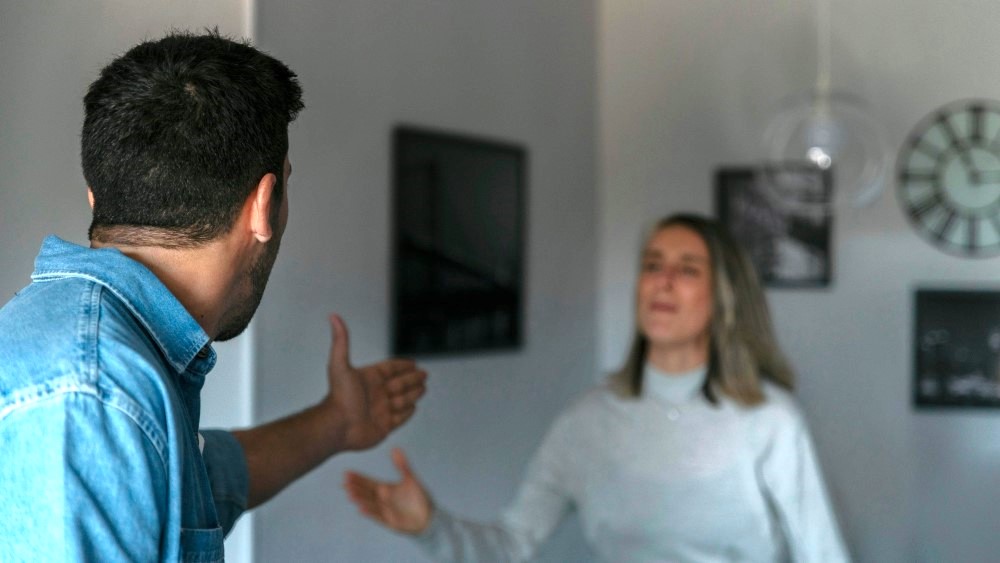 Boljši je <strong>odprt konflikt</strong> kot <strong>zanikanje nesoglasij</strong> v zakonu